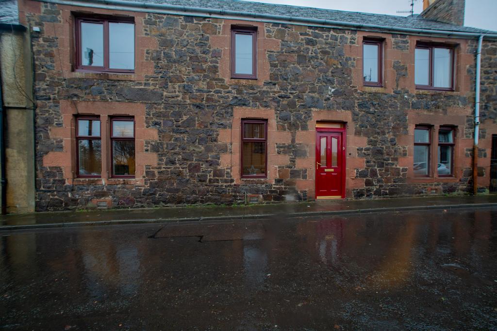 Crosshills, Auchtermuchty, Fife, KY14 7AX