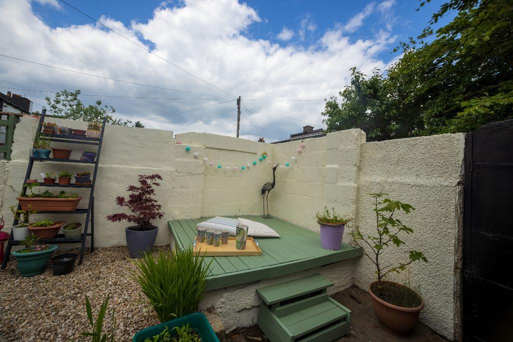 3 Bedroom Terraced For Sale in Viewmount Drive, Maryhill, Glasgow, G20