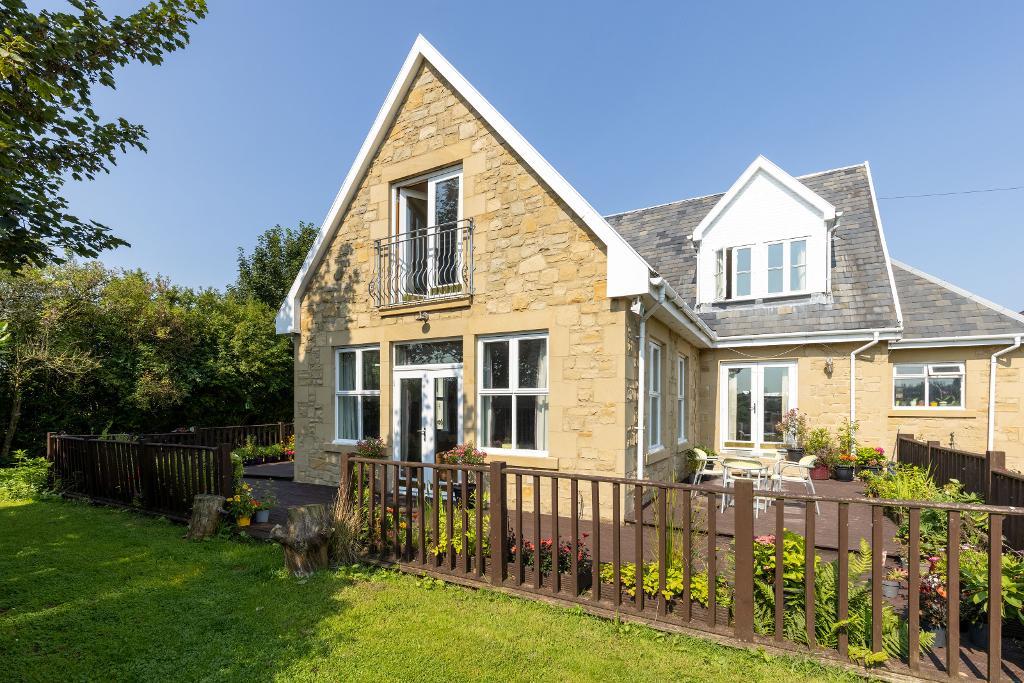6 Bedroom Detached For Sale in Wester Balmuildy Farm, Balmore Road