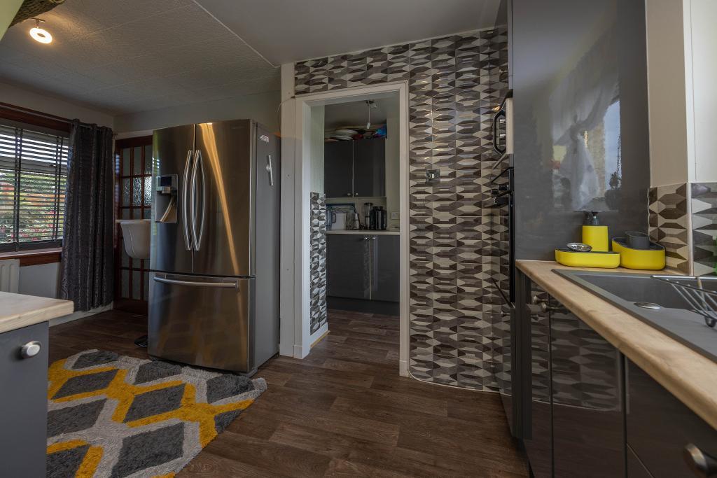 2 Bedroom SemiDetached For Sale in Jarvie Way, Paisley, PA2 0DT