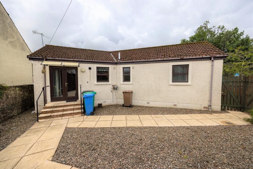 2 Bedroom Detached Bungalow For Sale in Back Dykes, Auchtermuchty, Fife